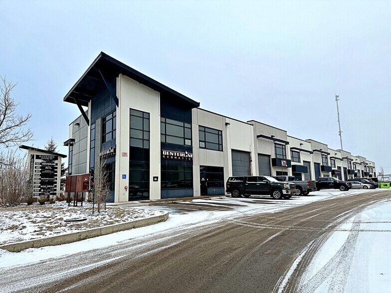 More Photos Of 400 Mackenzie Blvd, Fort McMurray Flex For Sale