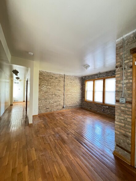 More Photos Of 11027-11035 S King Dr, Chicago Apartments For Sale