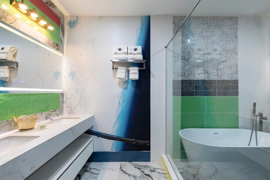 More Photos Of 1015 Fantasy Dr, Davenport Specialty For Sale