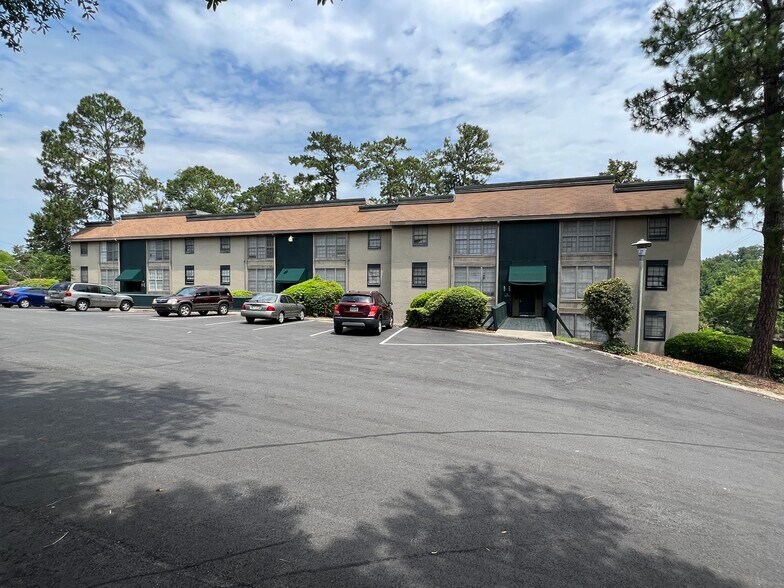 Primary Photo Of 229 N Oakley Dr, Columbus Apartments For Sale