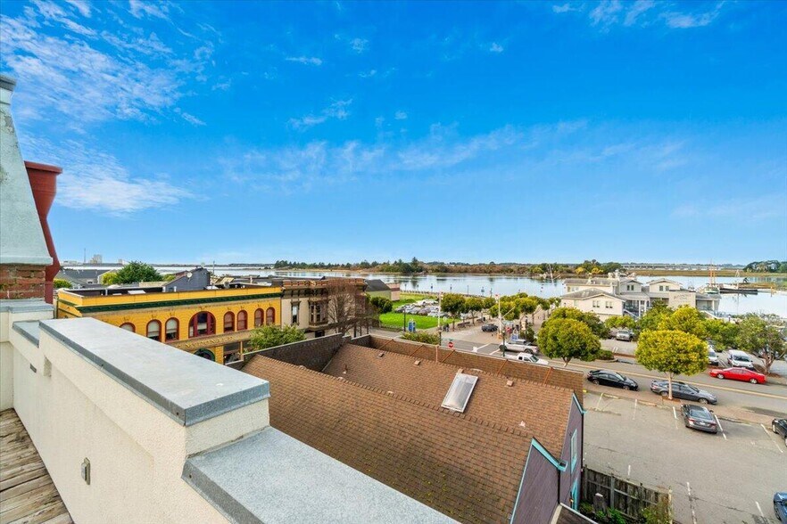 More Photos Of 507 2nd St, Eureka General Retail For Sale