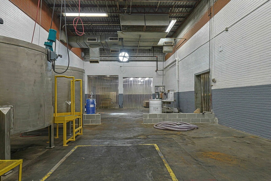 More Photos Of 1323 11th Ave, Columbus Industrial For Sale