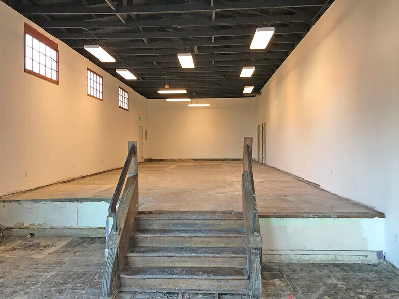 More Photos Of 1921-1925 Martin Luther King Jr Way, Berkeley Storefront Retail Office For Lease