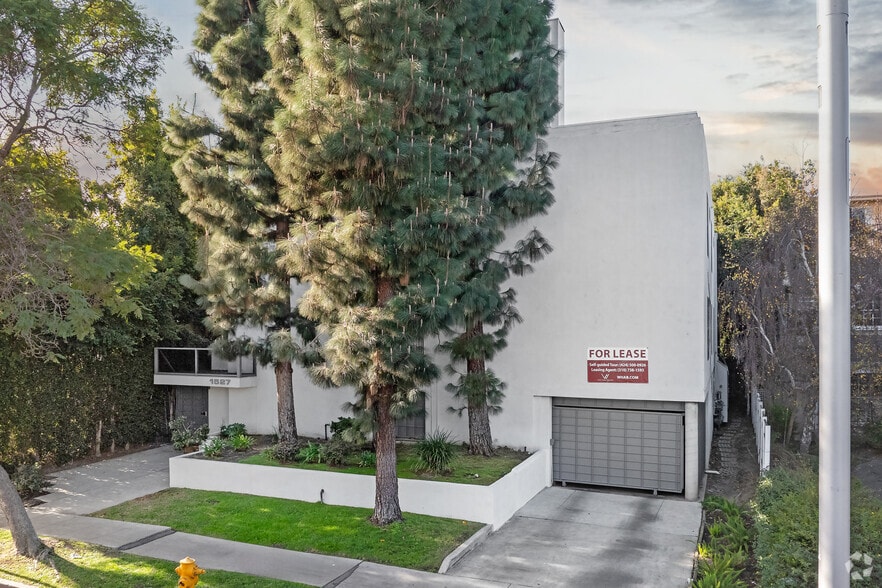 More Photos Of 1527 Veteran Ave, Los Angeles Apartments For Sale