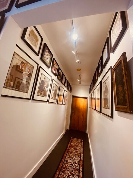 More Photos Of 102 N Main St, Galena Storefront Retail Office For Lease