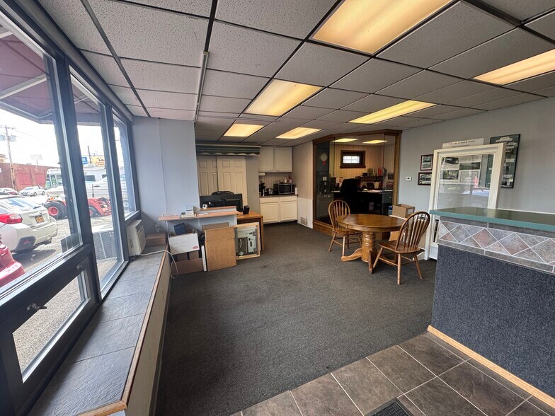 More Photos Of 1306 Broadway, Albany Manufacturing For Sale