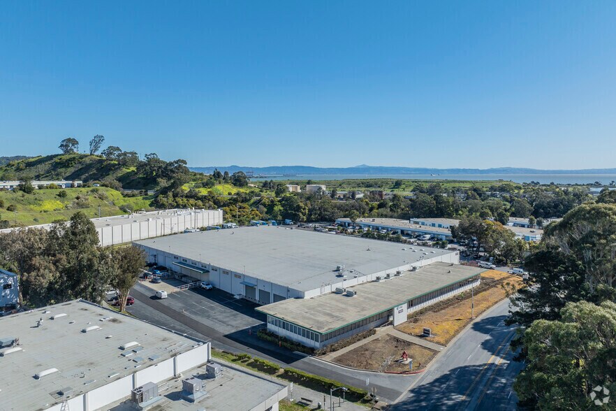 More Photos Of 240-246 Valley Dr, Brisbane Unknown For Lease