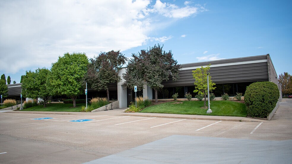 More Photos Of 1200 S Fordham St, Longmont Manufacturing For Lease