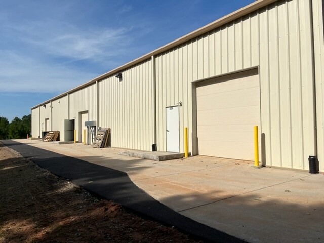 More Photos Of 2804 Crusher Run, Wake Forest Light Distribution For Sale