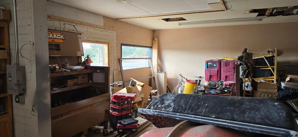 More Photos Of 12702 N Sanders Rd, Marana General Retail For Lease