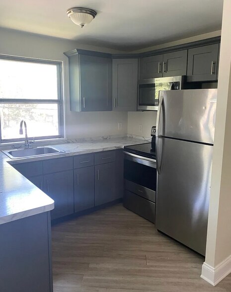 More Photos Of 430 Englewood Ave, Tonawanda Apartments For Sale