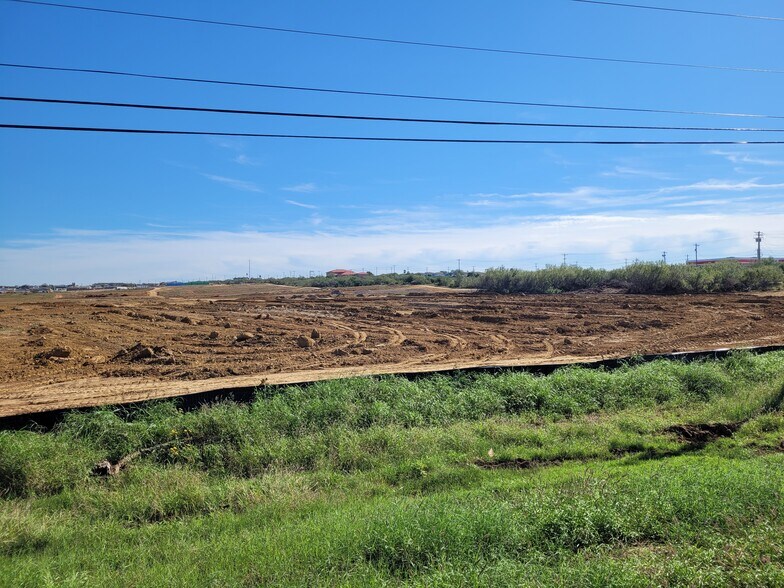 More Photos Of 5391 US-83, Laredo Land For Sale