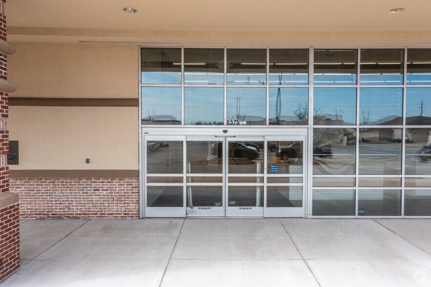 More Photos Of 6501-6887 Highway 6 N, Houston Unknown For Lease