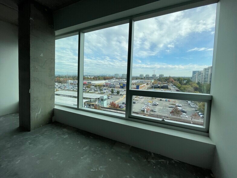 More Photos Of 7977 Lansdowne Rd, Richmond Office For Sale