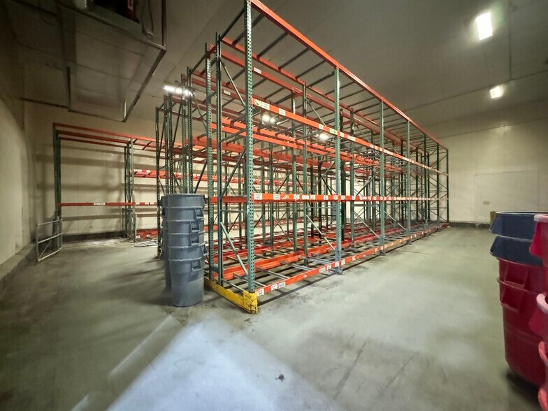 More Photos Of 5441 W 5th St, Jacksonville Warehouse For Sale