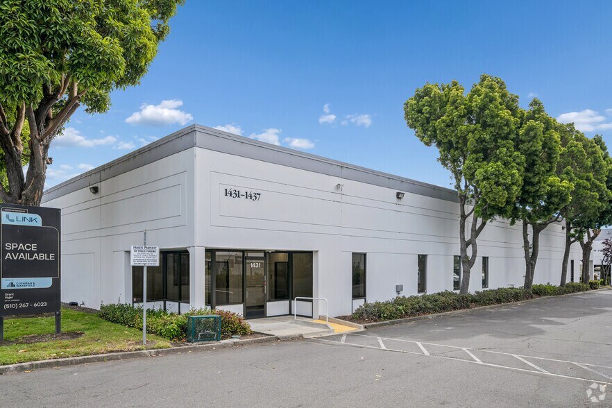 Primary Photo Of 1431-1437 Doolittle Dr, San Leandro Unknown For Lease