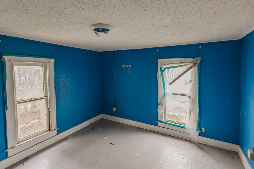 More Photos Of 123 E Madison Ave, Arkansas City Apartments For Sale