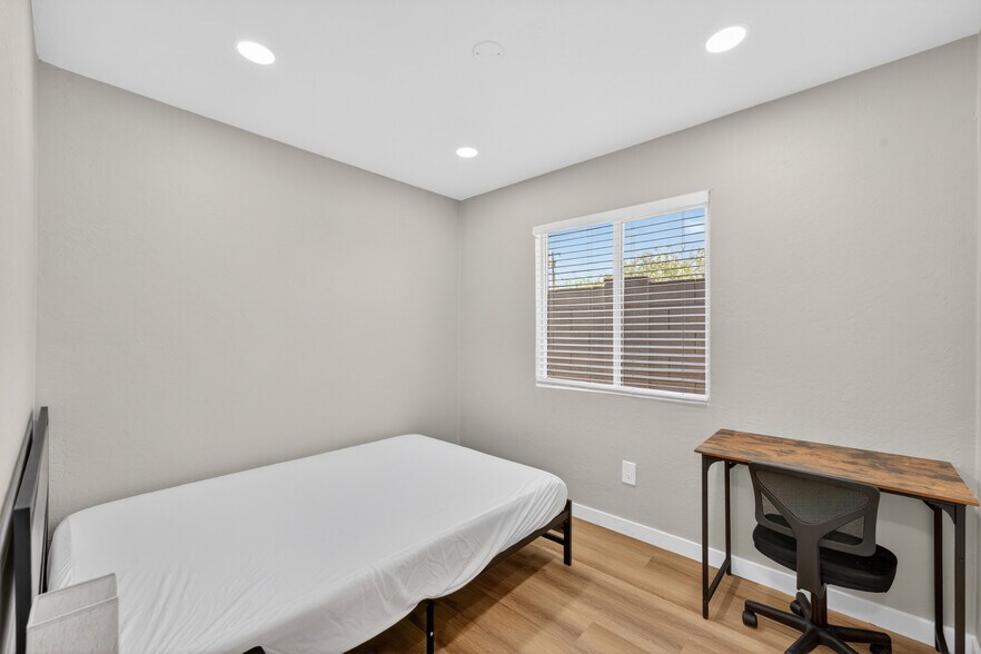 More Photos Of 5038 N 18th Ave, Phoenix Multifamily For Sale