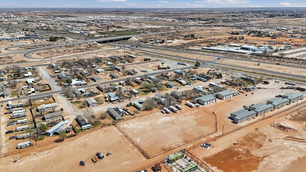 More Photos Of 5405 E Highway 80, Midland Warehouse For Lease