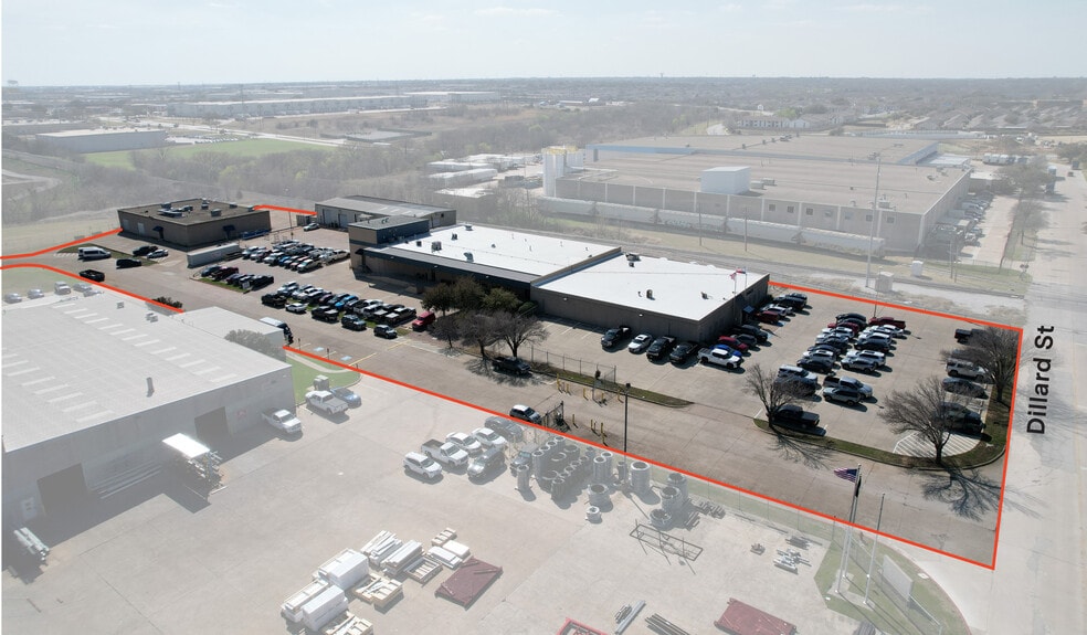 Primary Photo Of 2425 Dillard St, Grand Prairie Flex For Sale