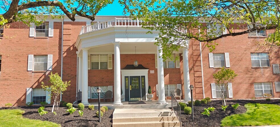 More Photos Of 4577 Olentangy River Rd, Columbus Apartments For Sale