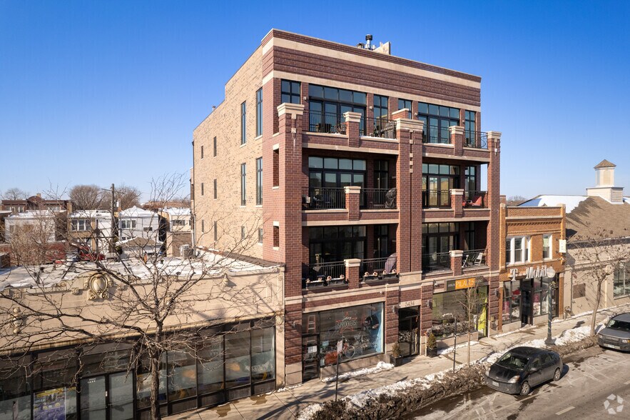 More Photos Of 5434 N Clark St, Chicago Apartments For Lease