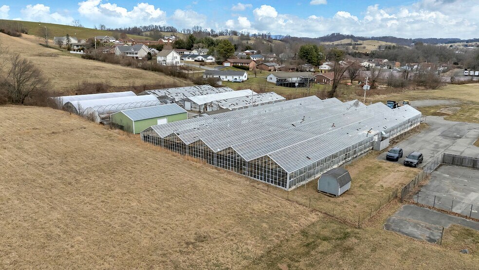 More Photos Of 973 W Main St, Abingdon Specialty For Sale