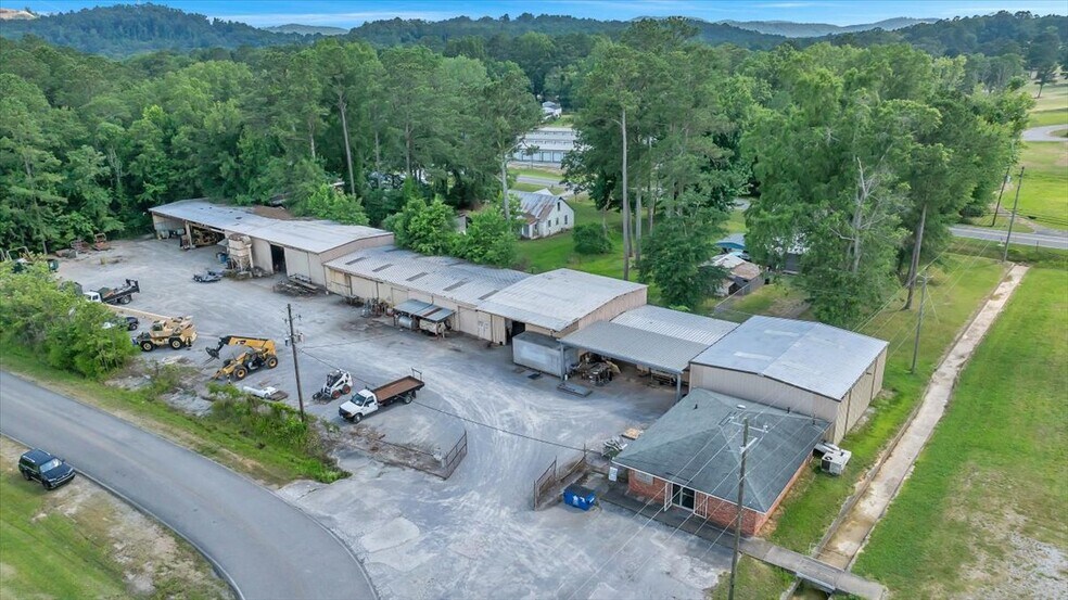 Primary Photo Of 417 Chastain Blvd W, Glencoe Warehouse For Sale