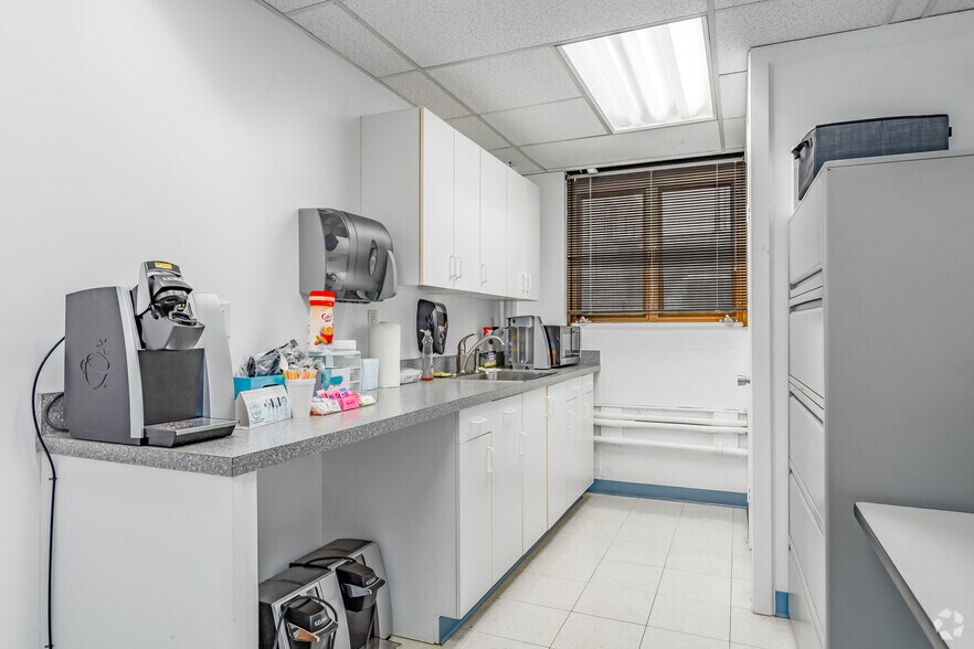 More Photos Of 5000 Letterkenny Rd, Chambersburg Office For Lease