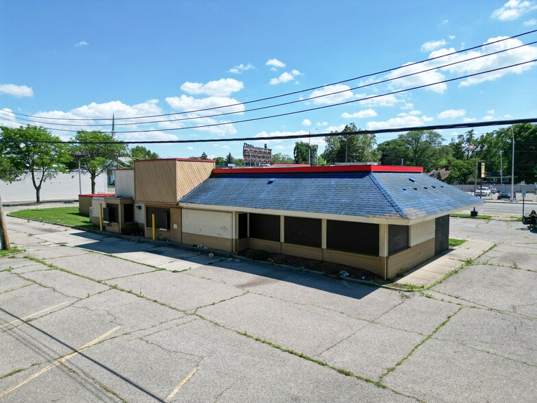 More Photos Of 20200 Grand River Ave, Detroit Fast Food For Sale