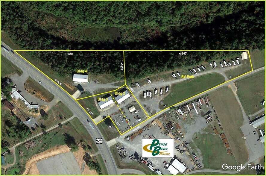 More Photos Of 1412 Highway 65 N, Twin Groves Warehouse For Lease