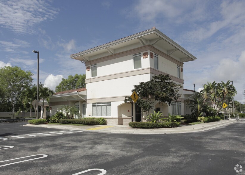 More Photos Of 10360 Royal Palm Blvd, Coral Springs Funeral Home For Lease