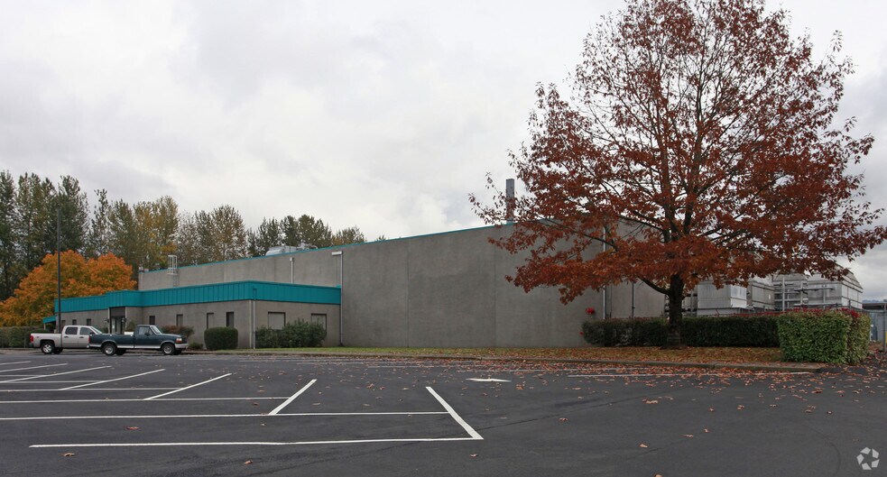 More Photos Of 750 S 32nd St, Washougal Manufacturing For Sale