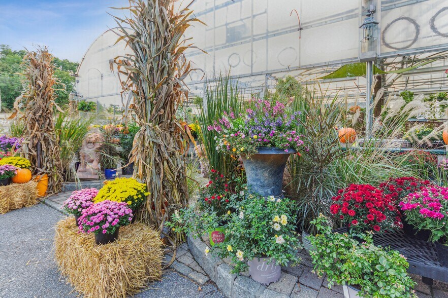 More Photos Of 178 Charles Colman Blvd, Pawling Garden Center For Sale