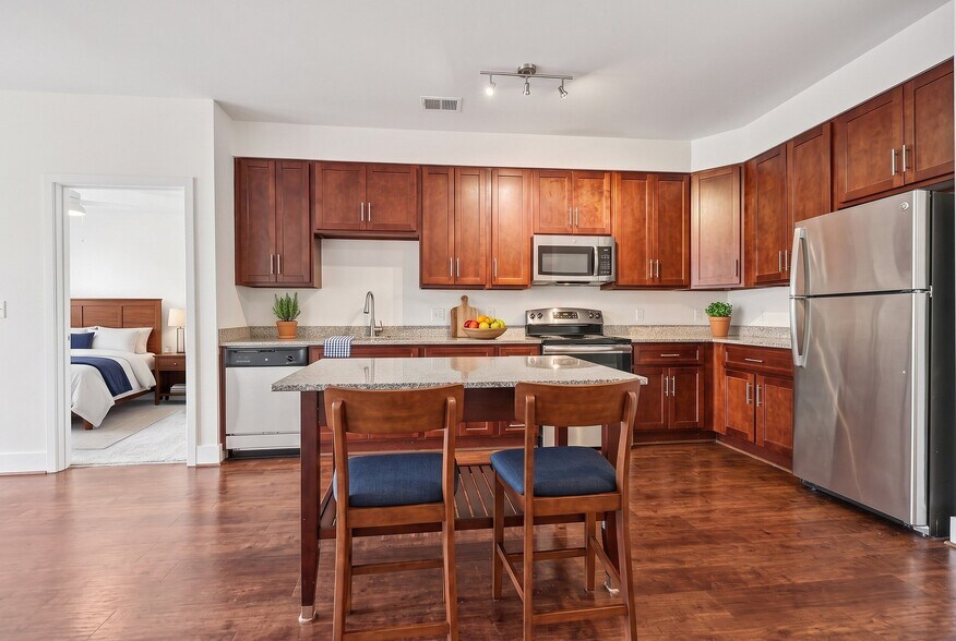 More Photos Of 9142 Richmond Hwy, Fort Belvoir Apartments For Lease