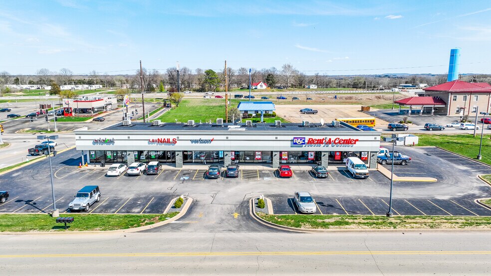 More Photos Of 405 N State St, Desloge General Retail For Sale