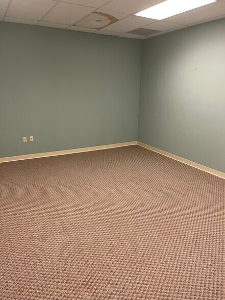 More Photos Of 1 E Broad St, Bethlehem Medical For Sale