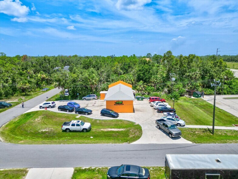 More Photos Of 15182 Dahlgren Ave, Port Charlotte Carwash For Lease