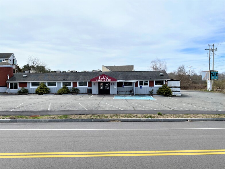 Primary Photo Of 4 Bridge Approach St, Bourne Restaurant For Sale