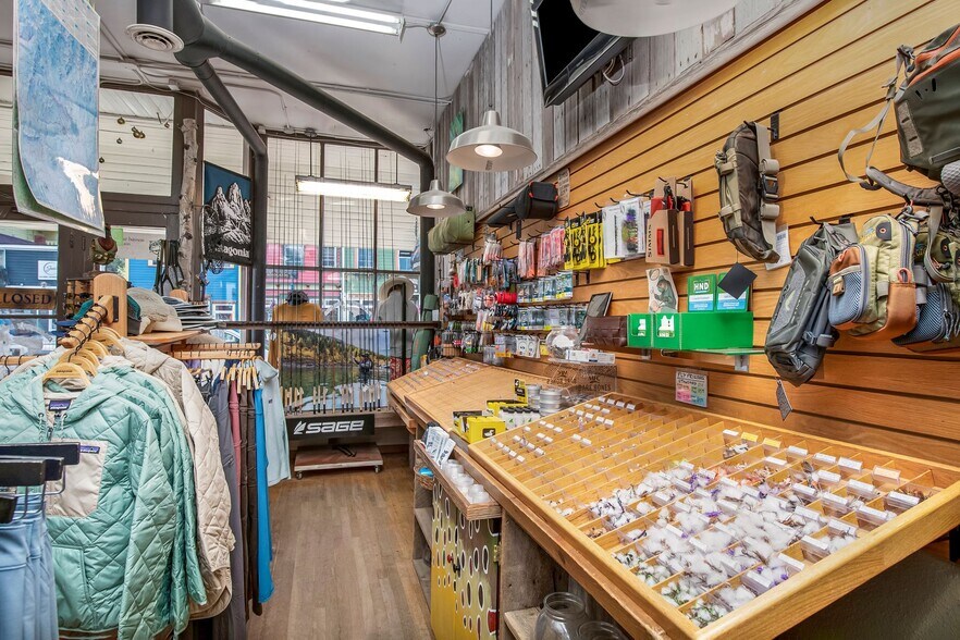 More Photos Of 307 Elk Ave, Crested Butte General Retail For Sale