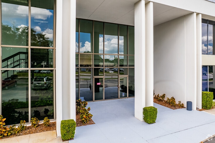 More Photos Of 3191 Maguire Blvd, Orlando Unknown For Lease