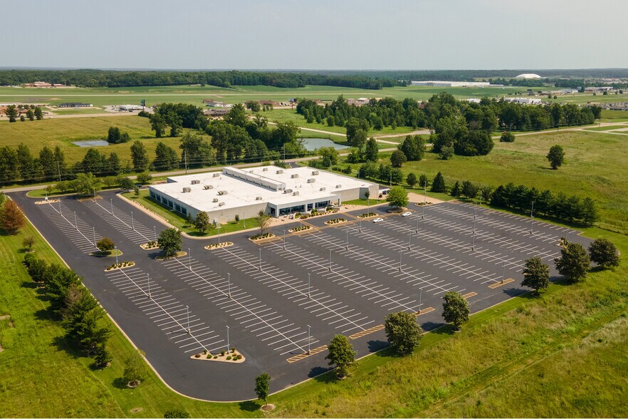 More Photos Of 5001 Meadowland Pky, Marion Office For Sale