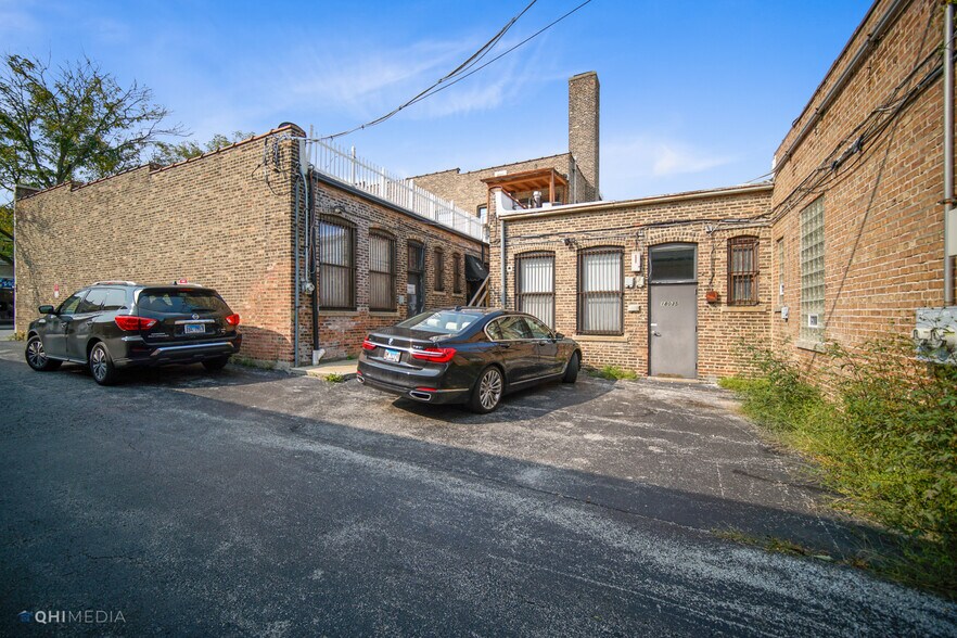 More Photos Of 1956 Ridge Rd, Homewood Storefront Retail Residential For Lease