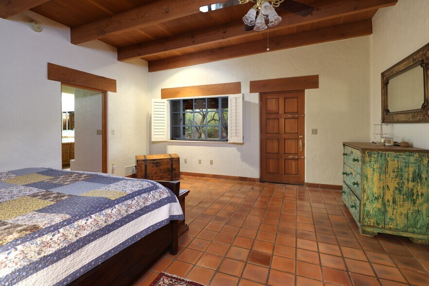 More Photos Of 13105 E Placita Las Avenas, Tucson Horse Stables For Sale