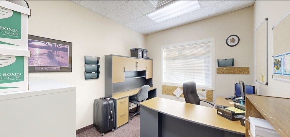 More Photos Of 1271 Port Dr, Clarkston Office For Sale