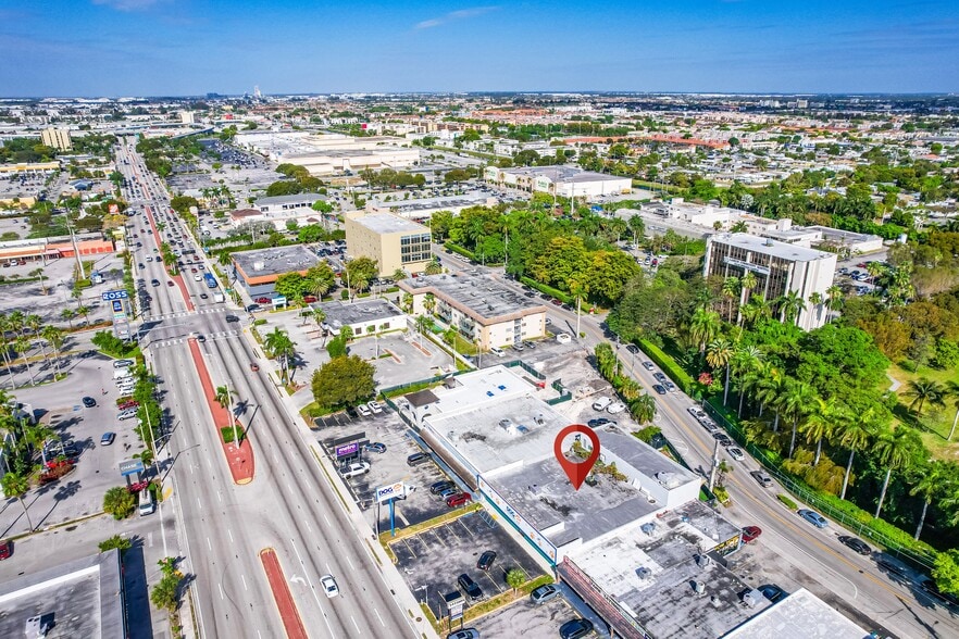 More Photos Of 1415 W 49th St, Hialeah Freestanding For Lease