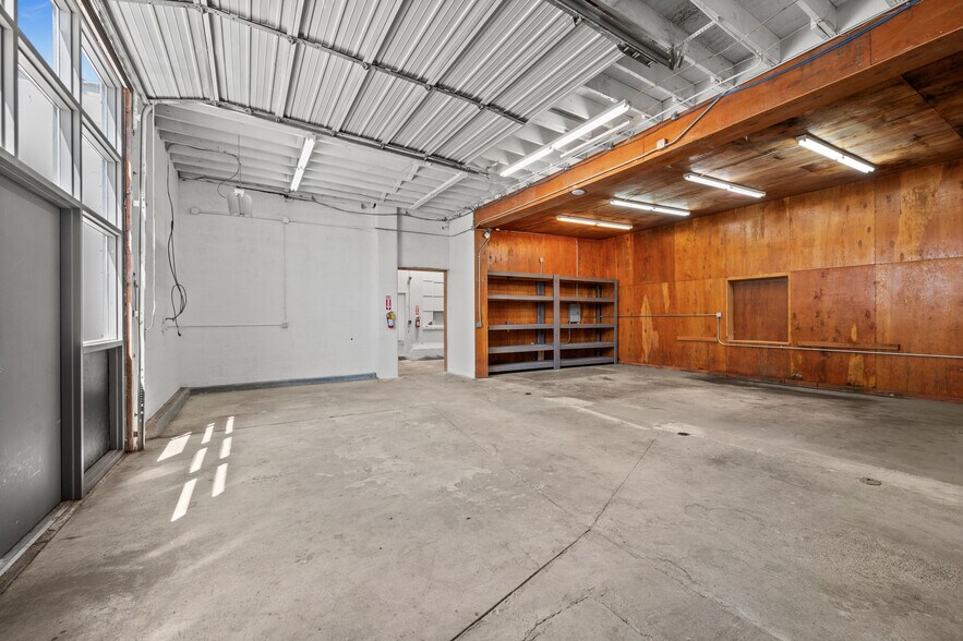 More Photos Of 636 S 200 W, Salt Lake City Office For Lease