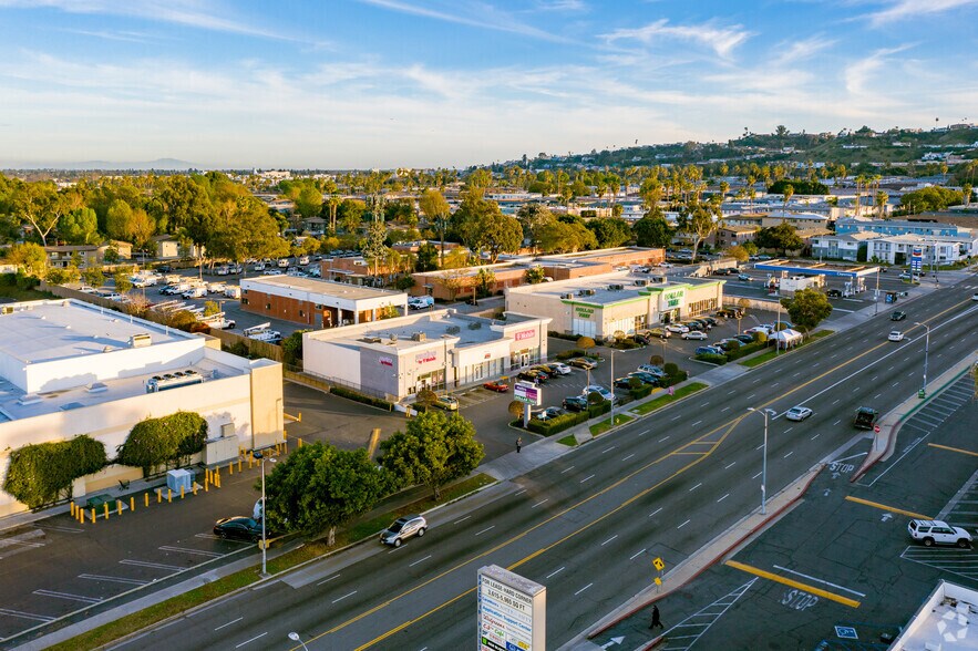 More Photos Of 3700-3710 S La Brea Ave, Los Angeles Freestanding For Lease