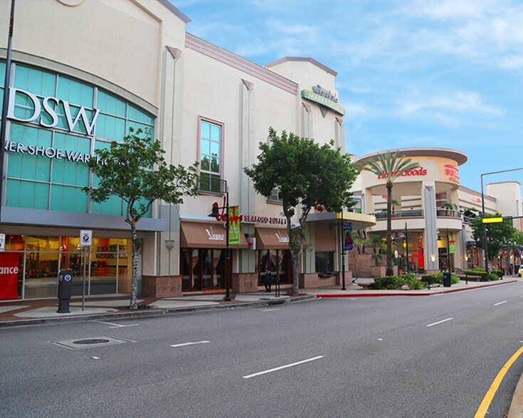 More Photos Of 106-146 S Brand Blvd, Glendale Unknown For Lease