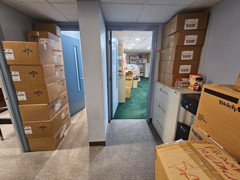 More Photos Of 474 Meacham Ave, Elmont Flex For Sale